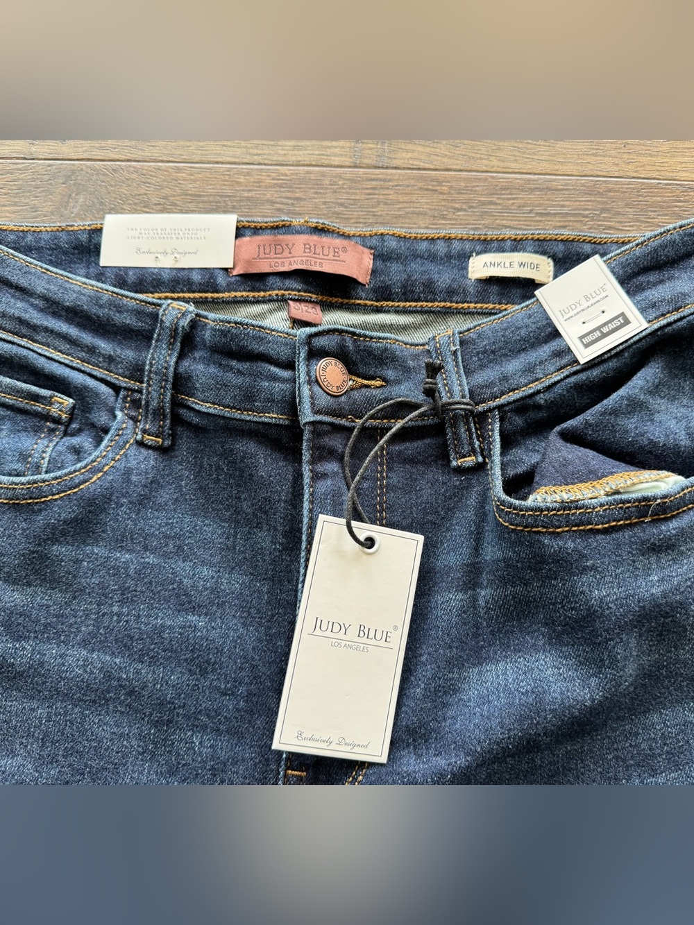 Judy Blue High Waist Ankle Wide Leg Dark Wash Size 9/29 - Picture 2 of 4